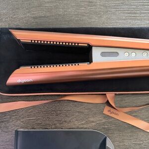 Dyson Hair Straightener / Styling Tool